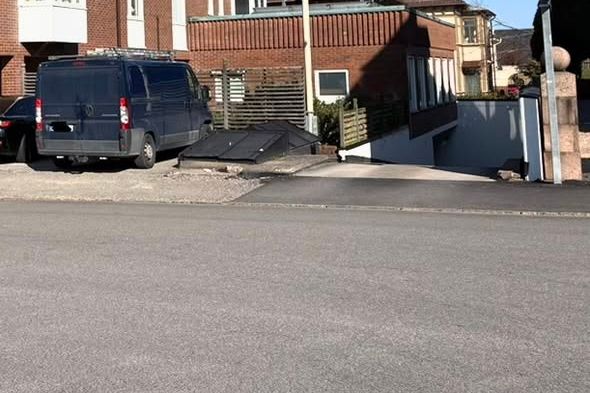 Garageplats centralt – 1 000 kr/mån