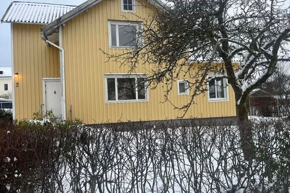 Stor familjevilla i Surte uthyres