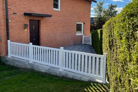 Nyrenoverat parhus med terrass i Tullen