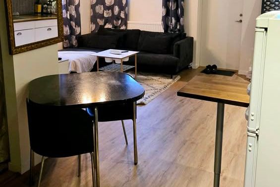 Möblerad 2:a med egen ingång i Huddinge