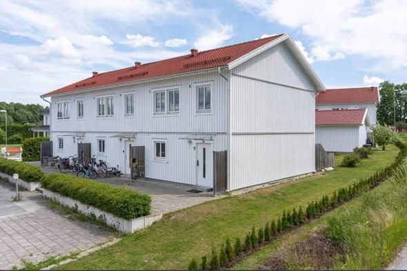 Familjevänligt radhus uthyres i Lillån