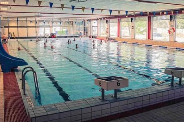 Modern 2:a i Hovås nära havet
