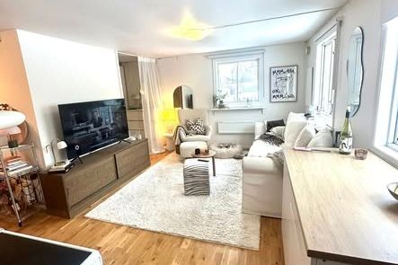 Mysig stuga 1,5 rok i Spånga med bastu