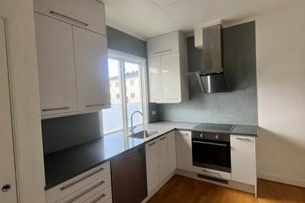 Ljus 2:a med diskmaskin på Norrstrand