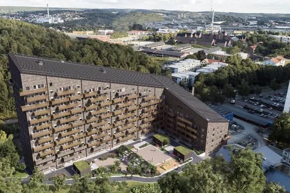 Ljus ny 2a med balkong i Kviberg nära city