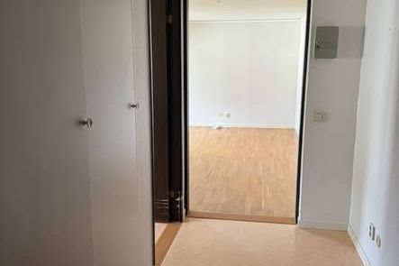 Charmig 1:a med balkong i Dalsjöfors