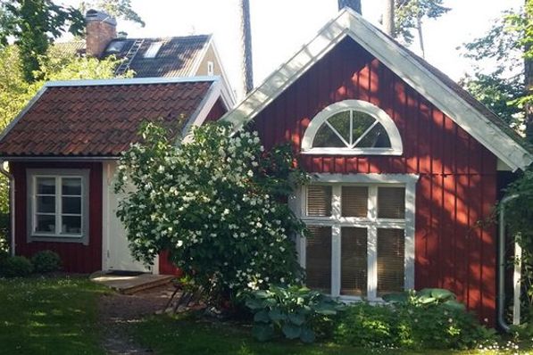 Modern pendlarbostad i Enskede