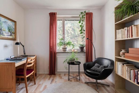 Room in Hagsätra with Balcony – All Included