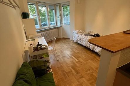 Ljus 1:a med balkong vid Pildammsparken