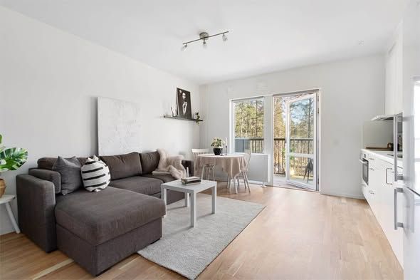 Nybyggd 31 kvm i Hässelby – allt ingår