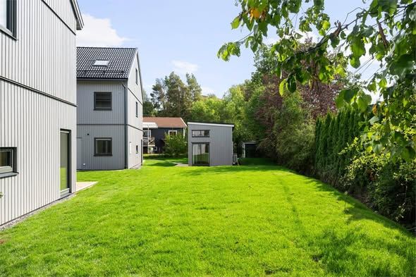 Nyproducerat attefallshus i Älvsjö