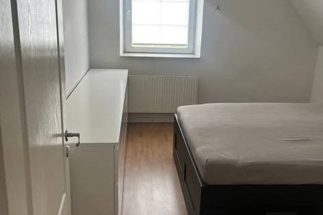 Lugnt möblerat rum i villa, Malmö