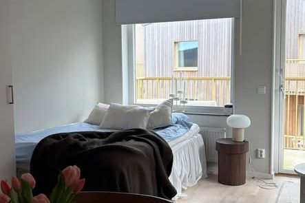 Nyproducerad 1:a med balkong vid Öresjö