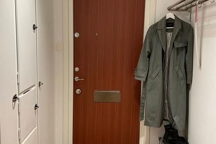 Möblerad etta i Högalid nära T-bana