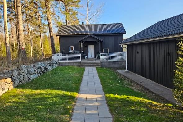 Avskild stuga 60 kvm i Marieberg