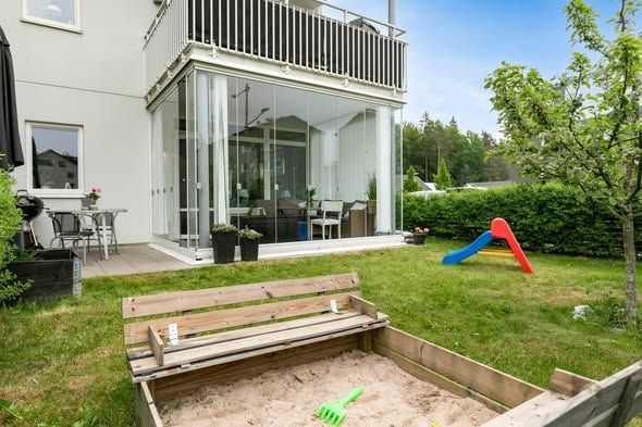 Radhuskänsla 4:a i Bettorp – 2 p-platser