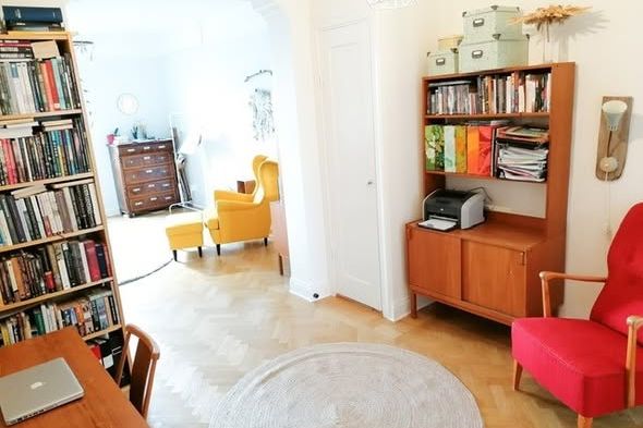 2 rok högst upp med balkong