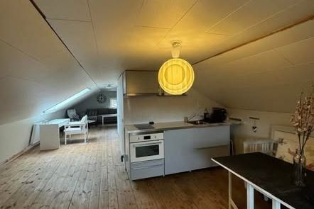 Mysig vindsvåning i Villastan, 45 kvm