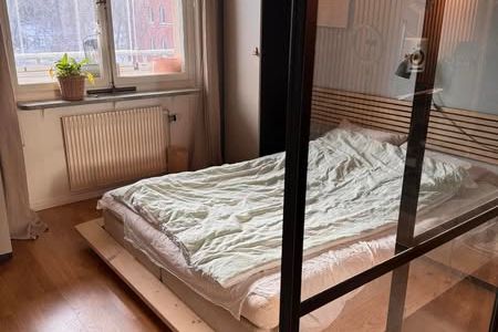 Ledigt rum i Solna – nära t-bana & MoS