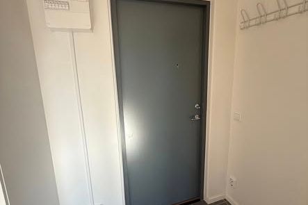 Modern 2:a med balkong nära centrum