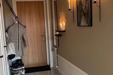 Ljus etagelägenhet vid Vallaplan