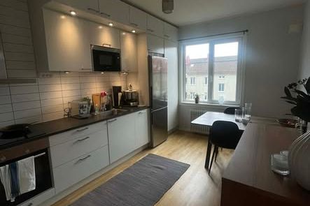 Mysig etta på Knapegatan – nära stan