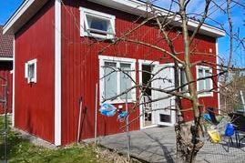 Möblerat attefallshus i Skärholmen