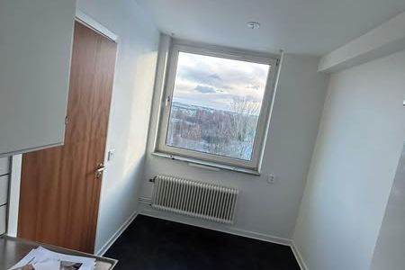 Unmöblerad 2:a i Nydala, 8:e våningen