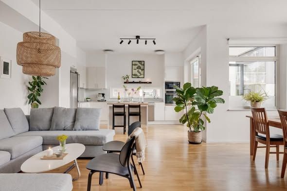 Stor möblerad 2:a i Västra Hamnen