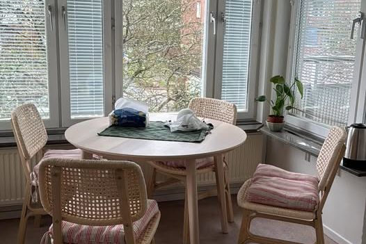 Möblerad etta i Högsbo – sommarhyra