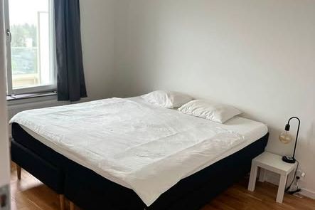 Nyprod rum i Sollentuna nära pendel