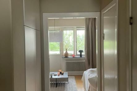 Central etta med utsikt & balkong