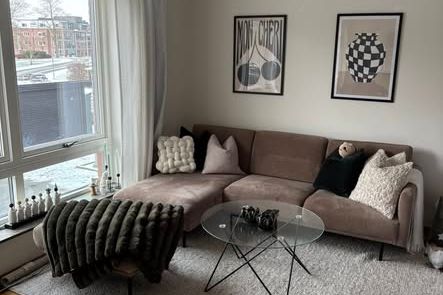 Möblerad 1:a i Sankt Lars nära centrum