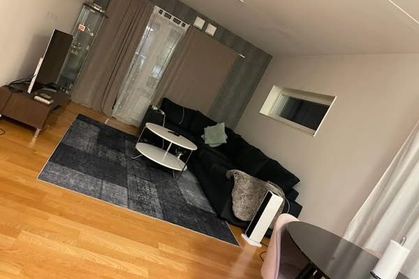 Möblerad 2:a nära Barkarby C inkl. allt
