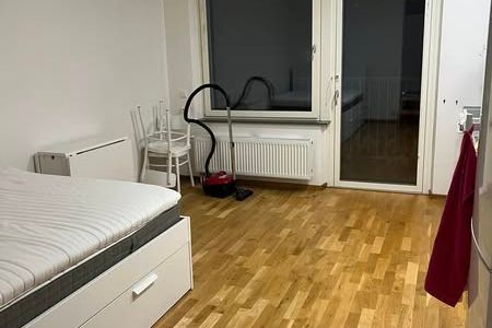 Etta i Jordbro med balkong uthyres