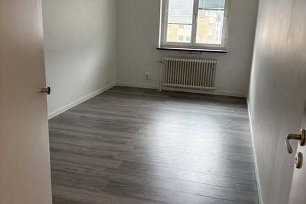 Rymlig 2,5:a i Norrby uthyres nu