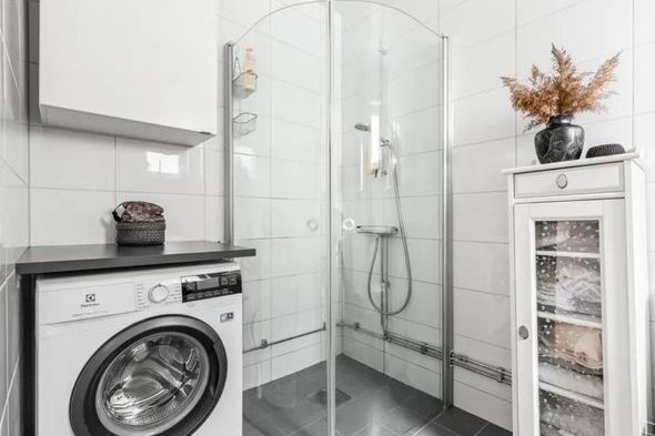 Modern tvåa med balkong i Sundbyberg