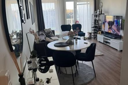 Rum uthyres i Jordbro, nära pendel