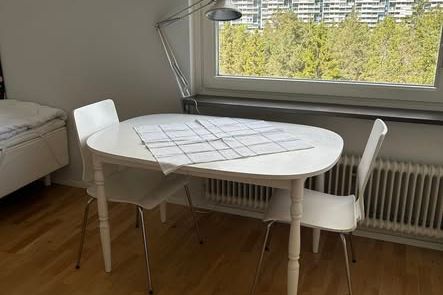 Egen ingång & badrum – Täby Grindtorp