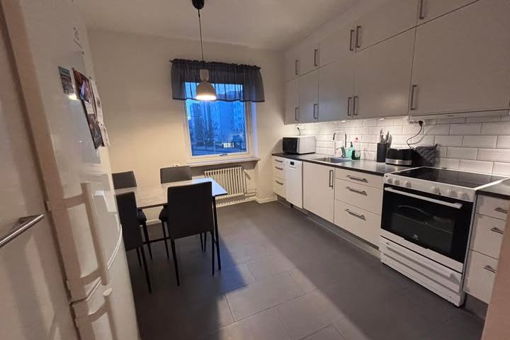 Möblerad 2:a vid Dalaplan – 58 kvm