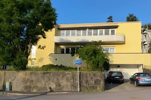 Ljus 4:a i villa med braskamin & altan