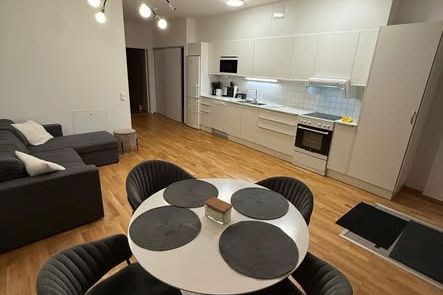 2:a med balkong i Arninge, Täby