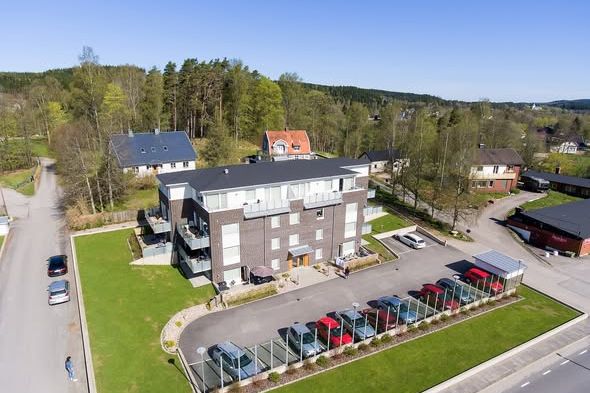 Modern 3:a med solbalkong i Dalsjöfors
