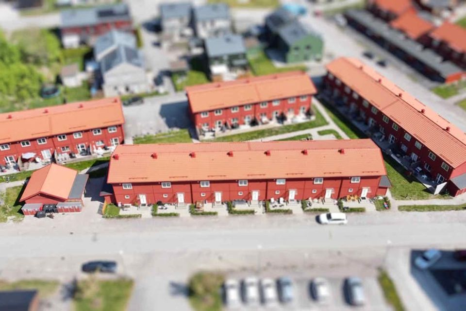Rymligt radhus i lugna Ormesta