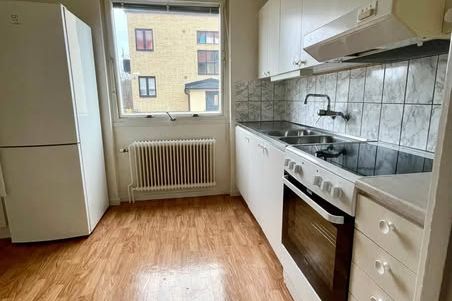 Mysig 1:a i lugnt läge nära centrum