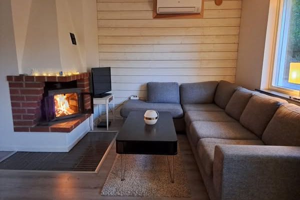 Möblerad 1 RoK i villa – Stuvsta