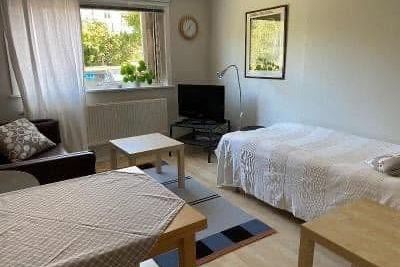 Möblerat rum med egen ingång i Huddinge