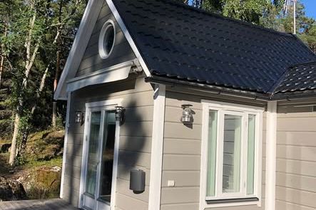 Charmigt attefallshus i Sigtuna