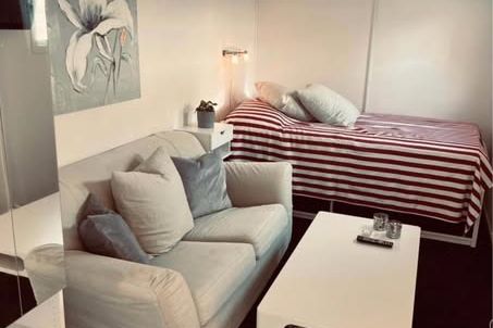 Charmigt minihus i Torslanda – allt ingår!